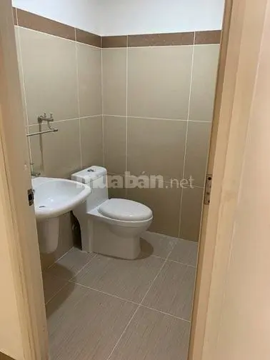 Bán 161M2 3Pn4Wc Trống Giá Cực Rẻ Chỉ 3,280 Tỷ Giá Ngợp Đức Khải Q7