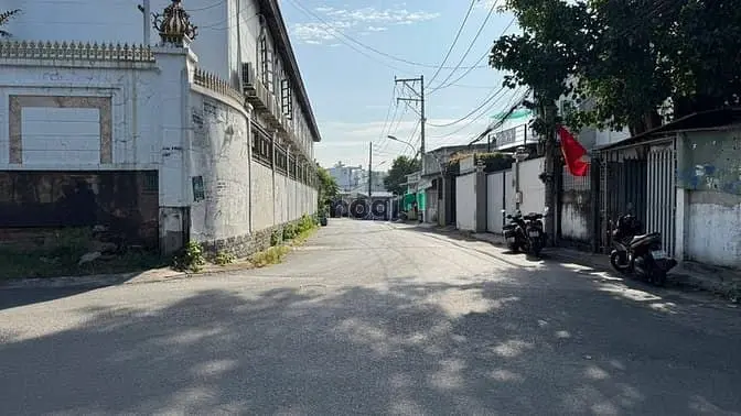 Bán Lô Nguyễn Văn Tăng 320M2 Ngang 11M Full Thổ Vuông Vức Giá 14Xxxxx