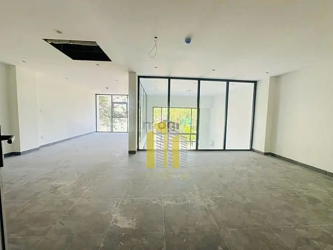 Cho Thuê Tòa Văn Phòng Hầm 3 Sàn Trống Suốt Gần Trương Văn Bang