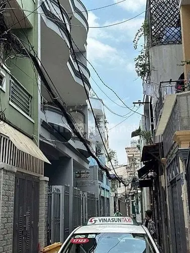 Bán Nhà Nát I Hẻm Nhựa Xe Hơi Lũy Bán Bích. 64M2 Giá Chỉ 5.8 Tỷ