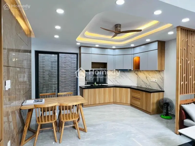 Lh Đông 07992181***Định Cư Nước Ngoài Bán Gấp Nhà Hoàng Diệu Q4 60M2/Giá 1 Tỷ 115Tr. Gần Đh Luật.