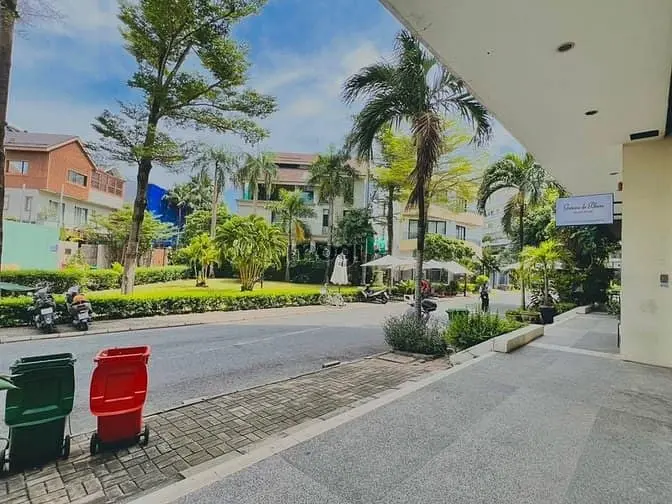 Giá Rẻ Cho Thuê Shop Kinh Doanh Grand View Mặt Trong 150M2 Vị Trí Đẹp