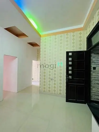 Căn Hộ Ban Công 2P Ngủ Riêng,Phòng Bếp Riêng.mlanh,Máy Nước Nóng.