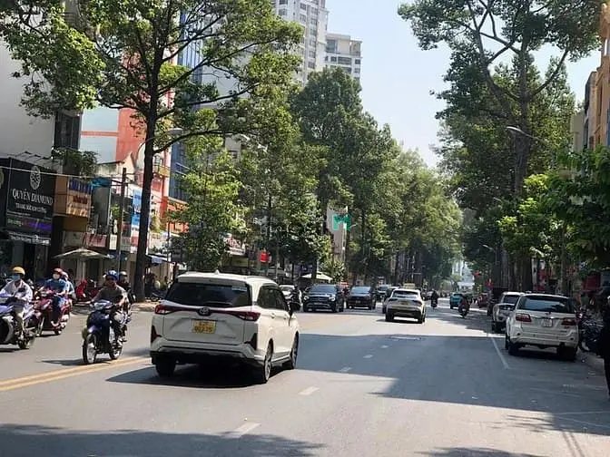 Chủ Ngộp Bank – Bán Nhà Cấp 4 Nguyễn Trãi Q5 – Gần Chợ Bàu Sen – 28 Tỷ