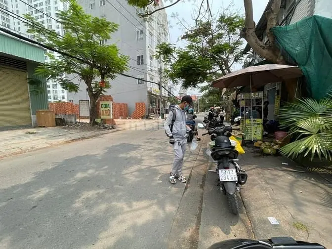 Bán Đất Làng Đại Học Khu Ac , Dt: 10X25 .Sổ Đỏ . Giá : 18.750 Tỷ