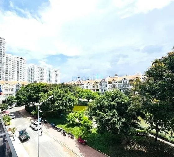 Bán Biệt Thự 5 Tầng Có Hầm – Him Lam Tân Hưng, Q7 – View Hồ Mát Mẻ