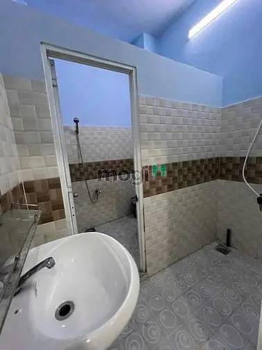 Nhà Rộng, (4X17M), Hxh 242/6A Đội Cung Q11
