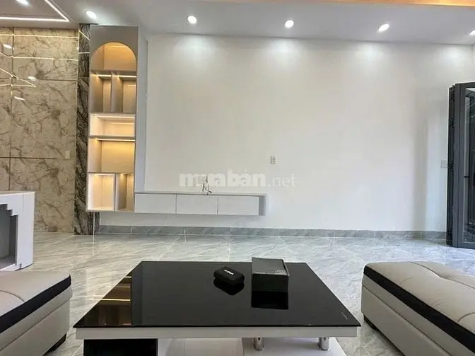 Bán Nhà 4 Lầu Ngay Chợ Đêm Hoà Lân, Đường 22/12 Thuận An. Giá Ngộp
