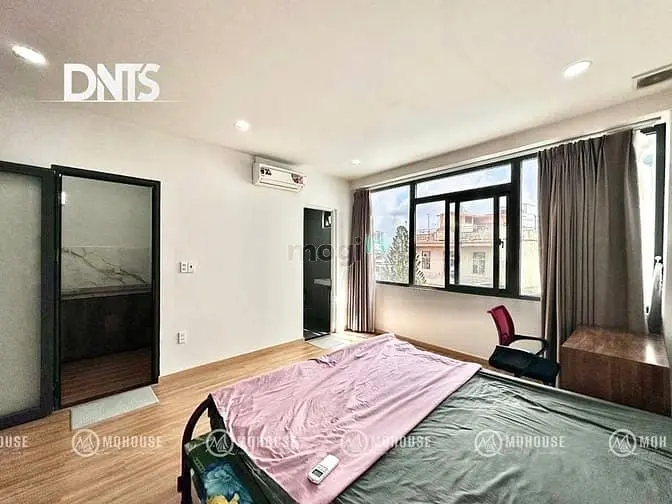 Ch 1Pn Sân Vườn 60M2 Thang Máy Hẻm 8M Nguyễn Gia Trí Q Bình Thạnh