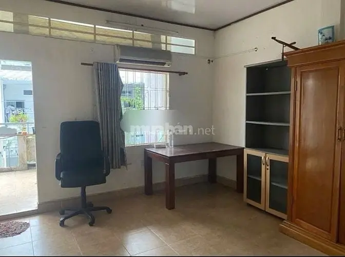 Cho Thuê Nhà Hxh 3Tầng 4Pn Ngay Đh Hutech P25 Bình Thạnh