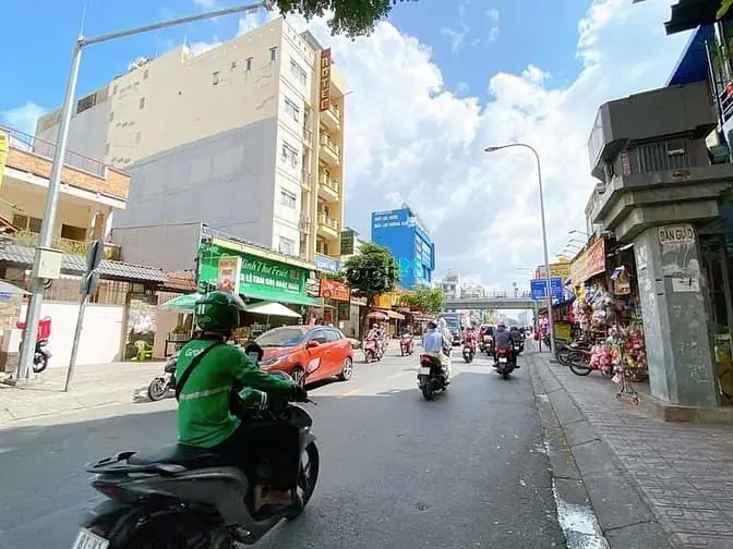 Mt Siêu Hiếm K300 Tân Bình , 340M2 Ngang 8M Nở Hậu , Giá 82.X Tỷ