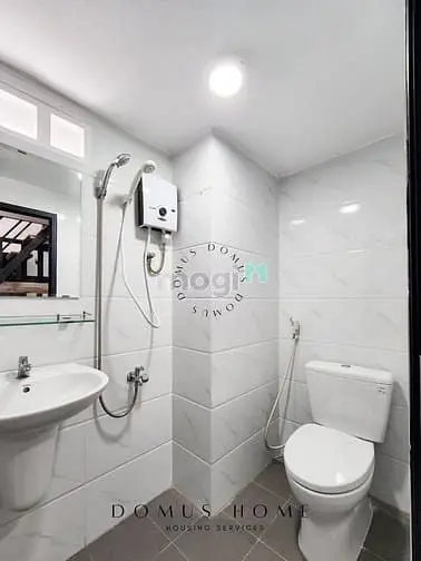 Cho Thuê 1 Căn Hộ 1Phòng Ngủ Ngay Vòng Xoay Trần Não