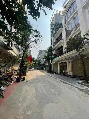 Nhà 6 Tầng Thang Máy – Đầu Tư Hay An Cư Đều Tuyệt Vời