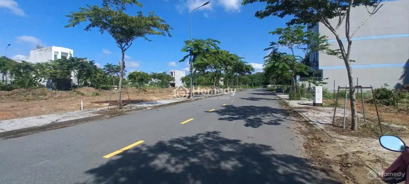 Bán Đất Gần Chợ Nhật Huy Cách Đương Dt741 500M
