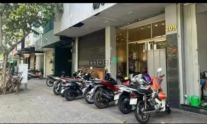 Nguyên Căn Mở Spa Mt Nguyễn Đình Chiểu, Q3. Dt: 8X20M, Gía: 70Tr