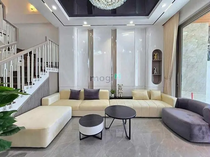 Bán Nhà Mặt Tiền, 3 Tầng Đường Nguyễn Thúy Full Nội Thất
