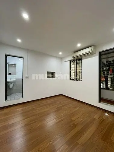 Cho Thuê Nhà Tầng 2, Ngõ 1 Tập Thể Khuất Duy Tiến, Thanh Xuân, 100 M2