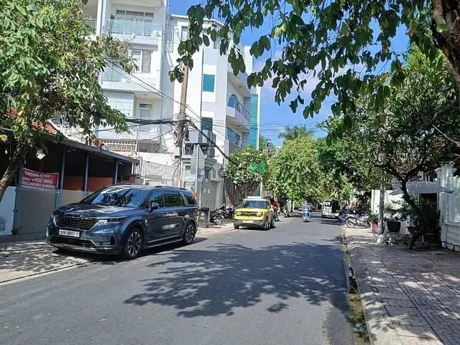 Cho Thuê Căn Góc 2 Mặt Tiền – 36 Tống Hữu Định, Thảo Điền Quận 2