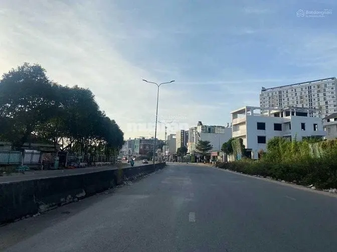 Bán Nhanh Một Nền Góc 2 Mặt Tiền Duy Nhất, Mặt Tiền Đường D5
