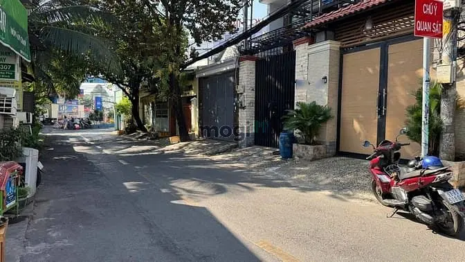Bán Lô Đất Đối Diện Vincom Lê Văn Việt 8X20 Xây Đc 1H5 Lầu Giá 15Xxx