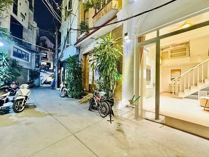 Bán Nhà Phố Thiết Kế Tuyệt Đẹp Đường Thích Quảng Đức, Quận Phú Nhuận