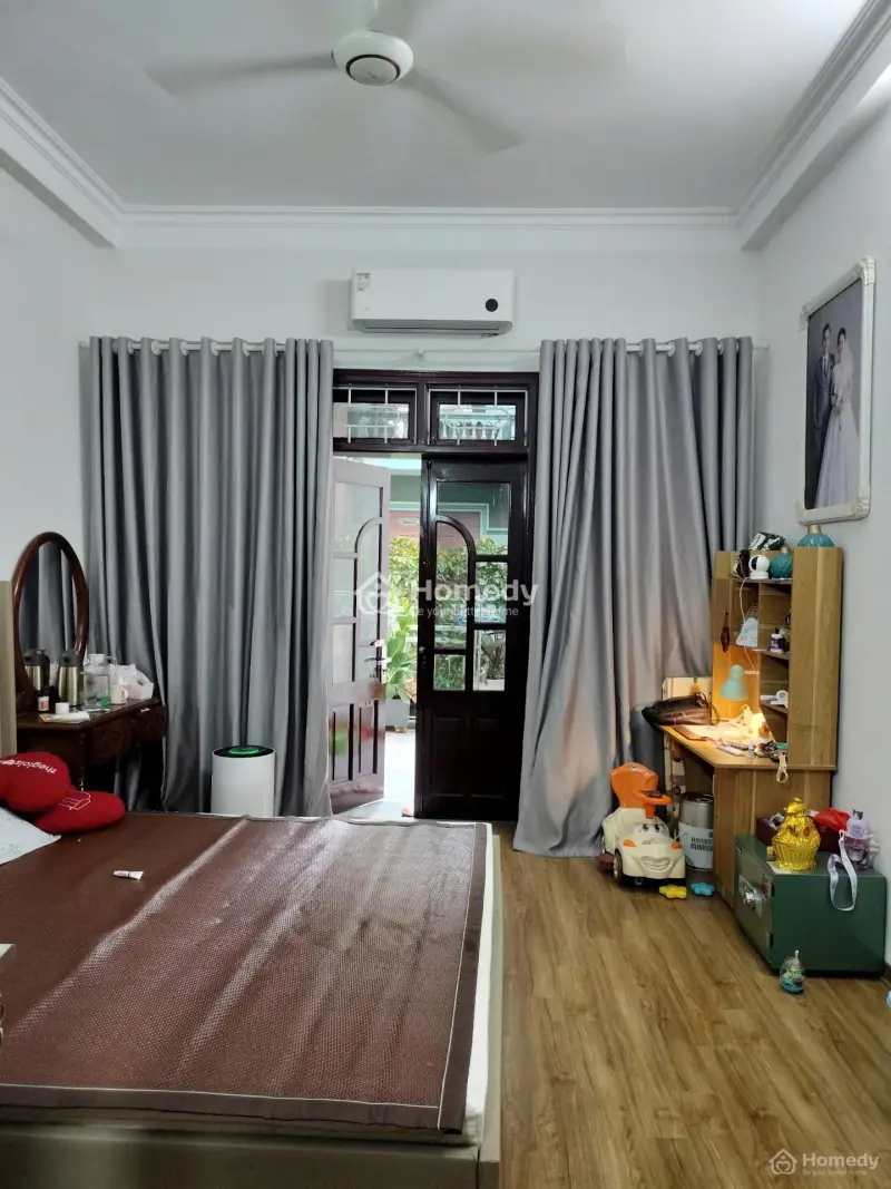 Nhà Sân Vườn Rộng 60M2 Đẹp Cần Bán Ngay Gần Hồ Mỗ Lao, Đường Vũ Trọng Khánh -13.5 Tỷ