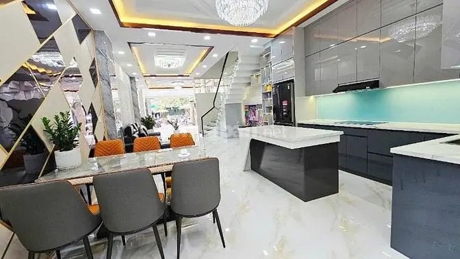 Nhà Phố Full Nội Thất Cao Cấp Đường 24M Đối Diện Chợ Phú Thuận