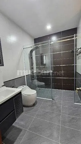 Nhà Phố Full Nội Thất Cao Cấp Đường 24M Đối Diện Chợ Phú Thuận