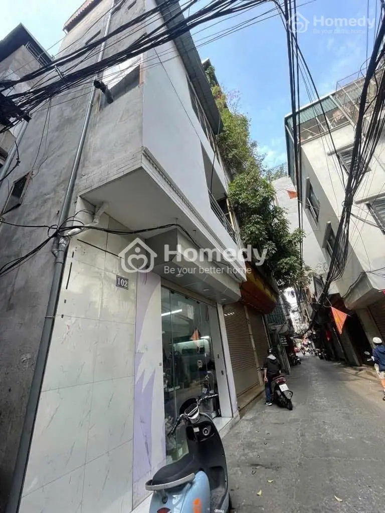 Số 102 Ngõ 8 Phố Bùi Ngọc Dương, Mặt Tiền 4M, Ô Tô Đỗ Cửa, 2 Mặt Thoáng, Nhà Phố Ngay Trung Tâm