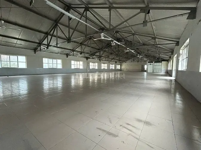 Siêu Hót Cho Thuê Kho Diện Tích 500–820M² Ngay Mặt Phố Vạn Phúc, Hà