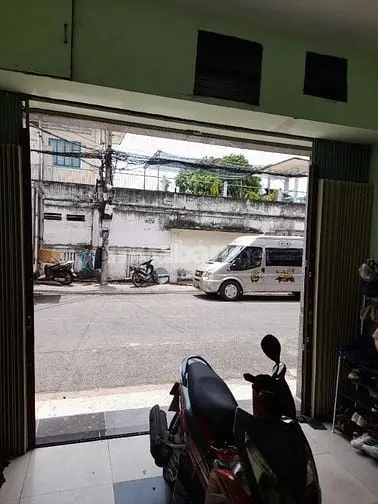 Bán Nhà Mặt Tiền 4M,Hướng Đông Nam,Đường Rộng 16 M,Giáp Q.10 & Q.11