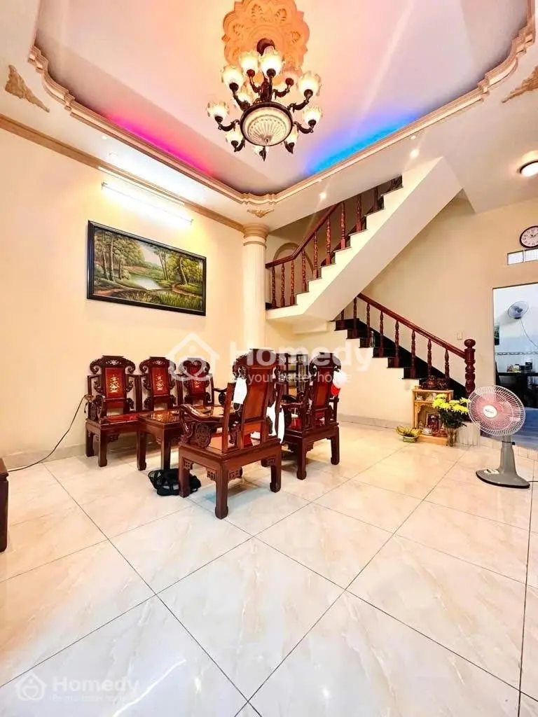 Bán Nhà Đường Cách Mạng Tháng Tám - Quận 10 - 60M2 - Nhà Vuông Vức