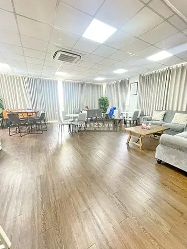 Bán Nhà 50C Trường Sơn Quận Tân Bình, Dt 8X20 Kc Hầm 7T T/N 200Tr
