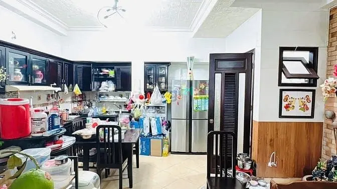 Chính Chủ - Bán Nhà Mặt Tiền Sầm Uất, Tiện Kinh Doanh