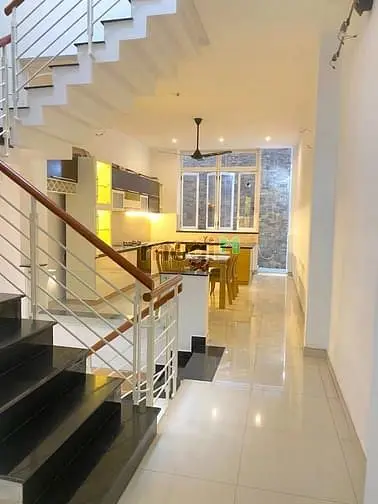 Nhà Đẹp Hxt Hồ Văn Huê 4X22M Trệt.3Lầu.5P.5Wc.tốt Vp.studio.ở Gđinh