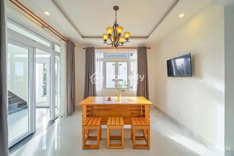 Cho Thuê Villa 11 Phòng Tại Đà Lạt - Mặt Tiền, Đầy Đủ Tiện Nghi