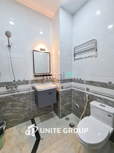 Phòng Ban Công Full Nội Thất Ở Đào Duy Anh Gần Ngã Tư Phú Nhuận