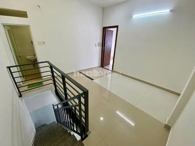 Cho Thuê Nhà Nguyên Căn, Hẽm 8M