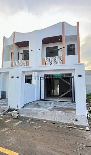 Nhà Lầu Mặt Tiền Kinh Doanh Gần Kdl Bửu Long