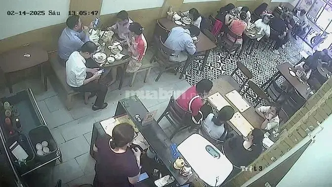 Sang Nhượng Quán Ăn Mt Nt Minh Khai - Quận 1, Doanh Thu 350Tr/Tháng