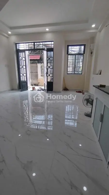 Bán Nhà Huỳnh Tấn Phát: 3 Lầu, 3 Phòng Ngủ, Ngang 5M, Sổ Hồng Hoàn Công Ngay! 🏡
