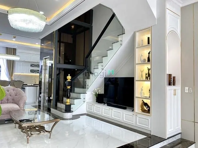 Siêu Phẩm 4 Tầng, Có Thang Máy, Thiết Kế Hiện Đại, Full Nội Thất