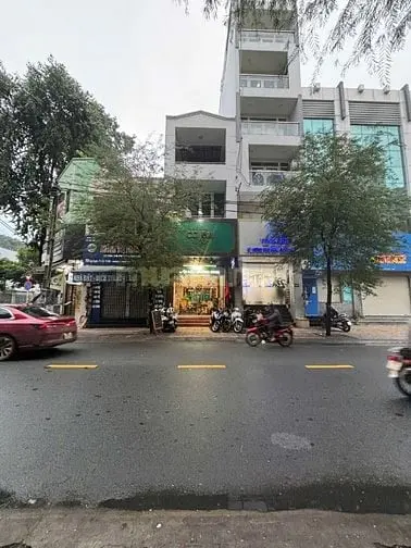 Bán Nhà Mặt Tiền Ngô Quyền, P5, Q10, Dt: 4.1X16M, 4 Tầng Giá: 19,9 Tỷ