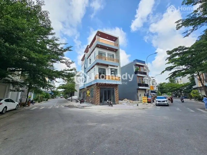 Bán Nhà Hoàn Công Góc 2 Mặt Đường Trục Chính Kdc Bình Chuẩn, Thuận An