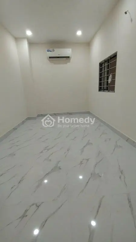 Bán Nhà Huỳnh Tấn Phát: 3 Lầu, 3 Phòng Ngủ, Ngang 5M, Sổ Hồng Hoàn Công Ngay! 🏡