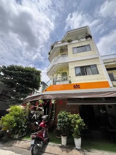 Sang Quán Cafe Góc 2 Mt , Thuê 12Tr Vị Trí Đẹp 67A Ỷ Lan, Tân Phú