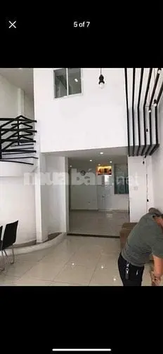 Bán Nhà 2 Tầng _ Kiệt Ô Tô 5M._. Đường Ngô Quyền _Cạnh Mường Thanh