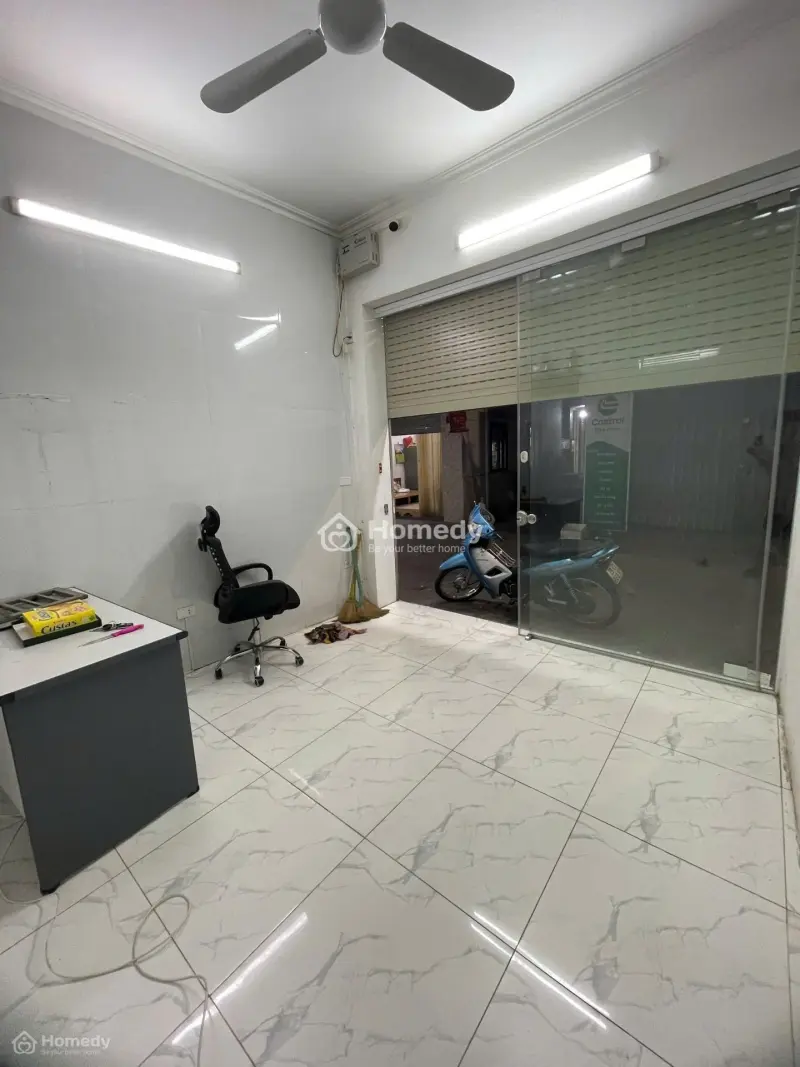 Số 102 Ngõ 8 Phố Bùi Ngọc Dương, Mặt Tiền 4M, Ô Tô Đỗ Cửa, 2 Mặt Thoáng, Nhà Phố Ngay Trung Tâm