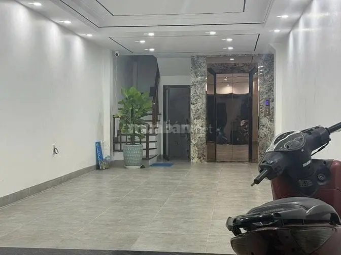 Siêu Phẩm Nhà 7 Tầng Thang Máy – 60M2 - Phố Trạm, Long Biên – Gara Oto