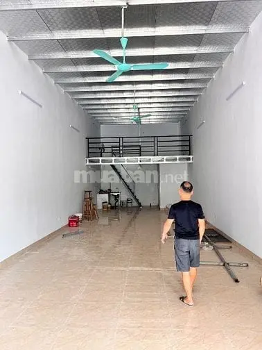 E Cho Thuê Nhà Kinh Doanh Sầm Uất